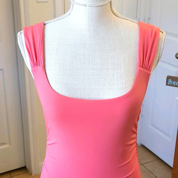 NWT GUESS DRESS "S" - Picture 6 of 9